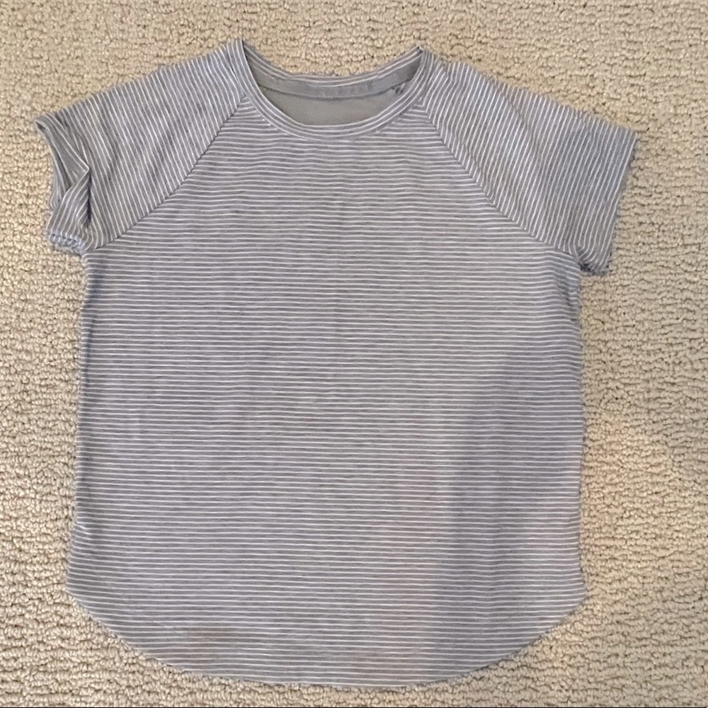 Athleta Girl short sleeve top